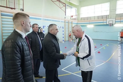 Выпускникам пророчат большое будущее: Иван Крупко посетил Чечерскую ДЮСШ 