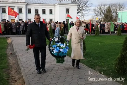 В поселке Октябрьский Гомельской области в праздник вспоминали исторические события Рудобельской республики