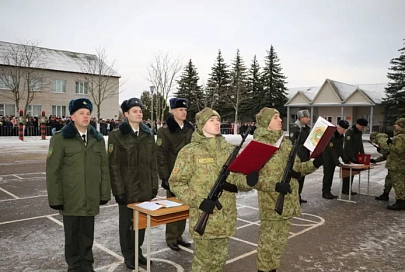 Около 300 военнослужащих Гомельской пограничной группы дали клятву на верность Родине
