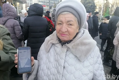 Мой дедушка прошел две войны и умер от ран, поэтому для нас сегодня святой день – гомельчанка Ирина Цупикова