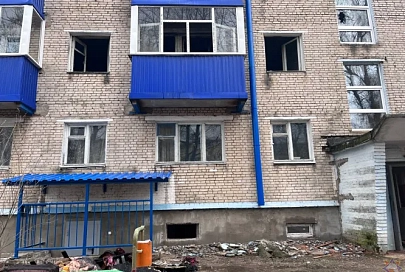 Работники МЧС спасли 10 человек на пожаре в Петрикове
