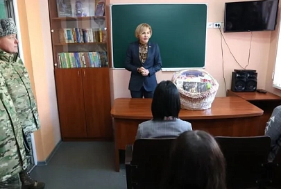 Полноценное питание, тренажерный зал, место для творчества. Чуприс изучила условия для осужденных в ИК №4