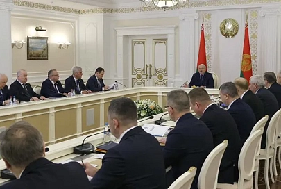 О противодействии выводу капитала, спасении "утопающих" и работе в Союзном государстве. Что Лукашенко обсуждал с правительством