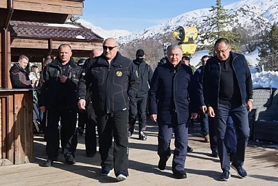 Лукашенко и Мирзиёев посетили горнолыжный комплекс под Ташкентом