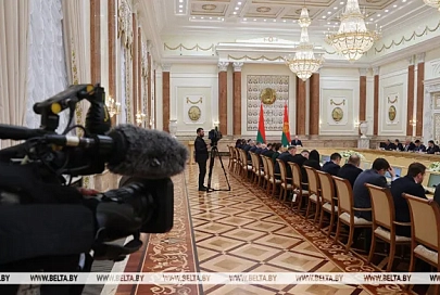 Президент Беларуси поручил до сентября решить все выявленные в высшем образовании проблемы