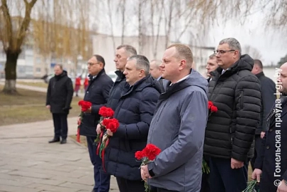 Принципиальная гражданская позиция и безграничная любовь к Родине: в Хойниках прошел митинг в честь 35-й годовщины вывода советских войск из Афганистана