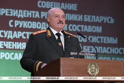 Президент Беларуси считает небезосновательными опасения о возможности третьей мировой войны