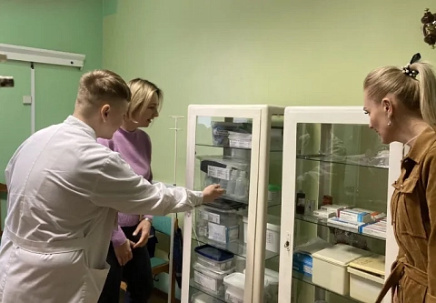 С горячей водой и в тепле. Профсоюз здравоохранения провел мониторинг сельских медучреждений Речицкого района