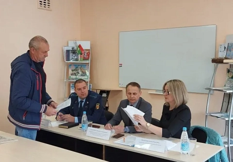 Имеет ли работник право на матпомощь, если крышу дома повредил шквалистый ветер? Профсоюз помог разобраться