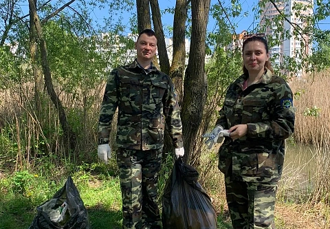 Чистый берег. И душа: гомельские экологи навели порядок вдоль Волотовского озера 