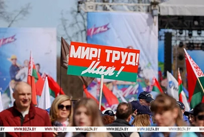 "Сегодня особенно важно укрепить наш общий дом". Лукашенко поздравил белорусов с Первомаем