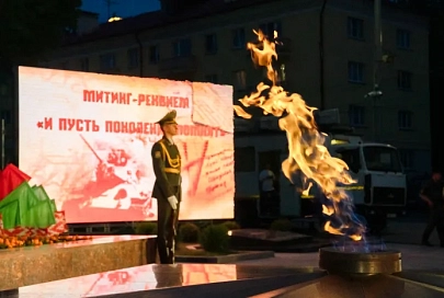 Коллектив государственного лесохозяйственного учреждения «Петриковский лесхоз» выражает слова самой искренней благодарности ветеранам и горячо поздравляет всех белорусов с Днем Великой Победы! 