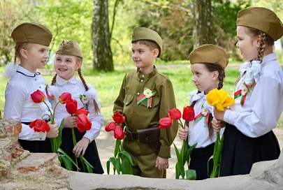 Дети сотрудников Департамента охраны исполнили легендарную "Катюшу"