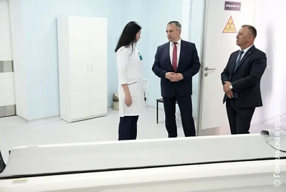 Все для спокойной и мирной жизни: социальные объекты Петрикова посетил председатель облисполкома Иван Крупко