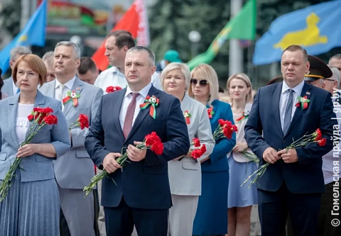 Вспомните героев священной войны: гомельчане собрались на митинг-реквием у Вечного огня 