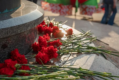 ОАО «Белагропромбанк» поздравляет всех работников банка, ветеранов, гомельчан и жителей области с Днем Независимости Республики Беларусь и 80-летием освобождения Республики Беларусь от немецко-фашистских  захватчиков!