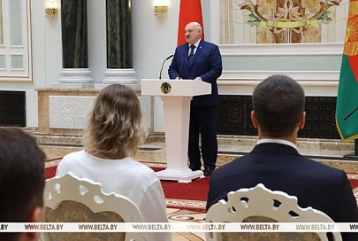Лукашенко - молодежи: цените и используйте как фундамент то, что было создано до вас