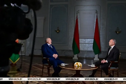 "Беларусь может накормить и одеть 30 млн". Лукашенко о том, как западные соседи "выстрелили себе в голову"