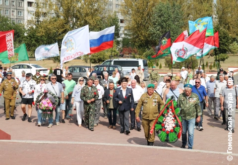Память без границ и расстояний. В Гомеле стартовал международный слет ветеранов боевых действий