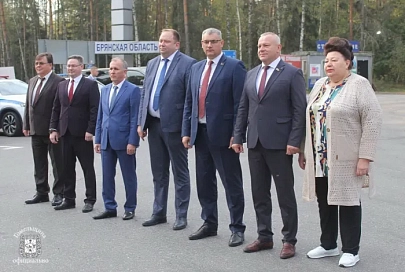 Хлеб да соль дорогим гостям. Делегация брянчан во главе с председателем Брянской областной Думы Валентином Субботом прибыла на Гомельщину