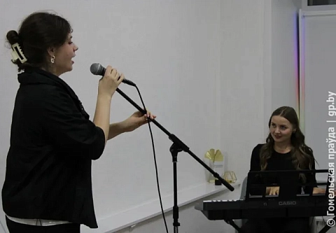 Если с песней вышел в путь, веселей дорога. Как корреспондент «Гомельскай праўды» занимается вокалом