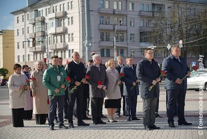 Фотофакт: участники «Марафона единства» почтили память погибших во времена Великой Отечественной войны