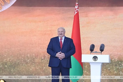 Лукашенко призвал белорусов жить на своей земле, хозяйствовать на ней и дорожить ею
