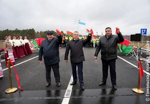 Движение прямо: под Гомелем после ремонта открыли транспортную развязку на пересечении трасс М-8 и М-10