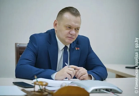 Отработка в столице и конфликт с нанимателем: заместитель председателя облисполкома Дмитрий Алейников провел прием граждан 