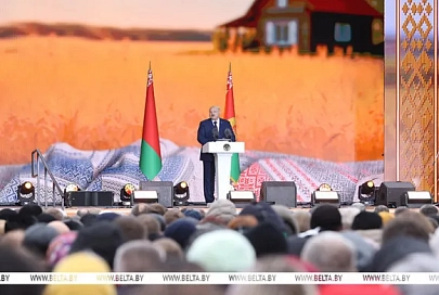 Президент Беларуси: жить в сельской местности хорошо, выгодно и перспективно