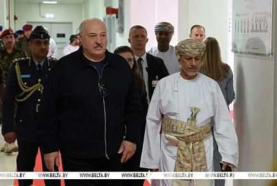 Лукашенко рассчитывает, что порт и СЭЗ "Сохар" станут надежной стартовой площадкой для кооперации с Оманом