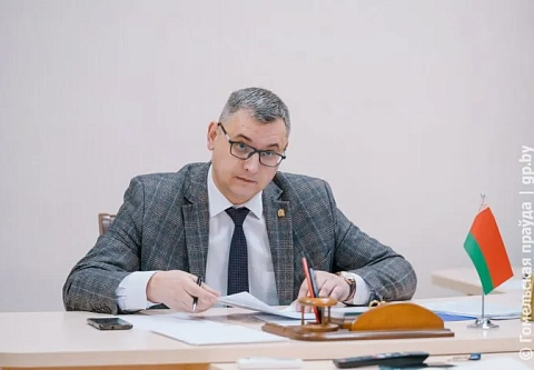 Испорченный ремонт и плохие дороги: заместитель председателя облисполкома Андрей Барановский провел прием граждан