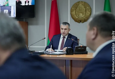 Кадровый день в облисполкоме: новые заместители начальников управлений делопроизводства, спорта и туризма