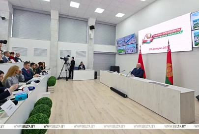 Президент Беларуси призывает Польшу покупать не танки, а трактора