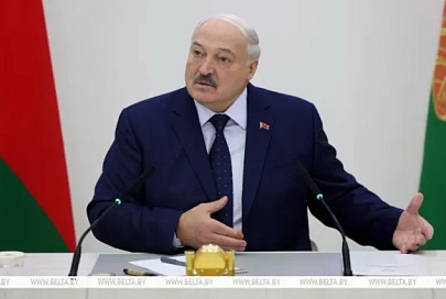 Лукашенко: "ядерный зонтик" Беларуси нужен для того, чтобы этого "дождя" не было