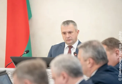 Поселок за поселком, объект за объектом… На аппаратном совещании рассмотрели вопросы благоустройства в регионе