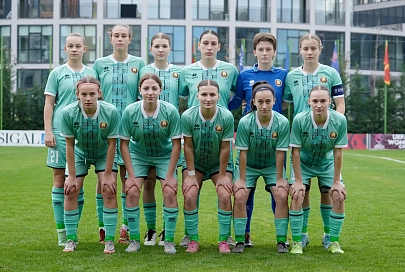 Главный тренер сборной Беларуси WU-19 назвал состав перед спаррингами с российскими и датскими футболистками