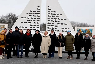 Белорусы из Карелии почтили память жертв фашизма на мемориале в Красном Береге