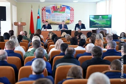 Планы на дожинки и Год благоустройства: председатель облисполкома Иван Крупко встретился с коллективом ОАО «Калинковичихлебопродукт»