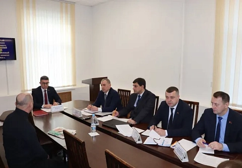 Прием граждан и юридических лиц в Житковичском райисполкоме провел министр юстиции Евгений Коваленко