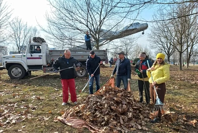 В Калинковичском районе прошел областной субботник