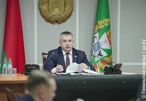 Кадровый день в облисполкоме: продлены контракты с руководителями медучреждений региона