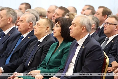 Лукашенко: у власти и народа Беларуси достаточно опыта, чтобы выстоять на любых ветрах истории