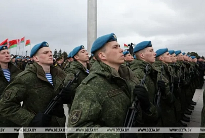 Белорусские военнослужащие принесли клятву на верность народу и Президенту