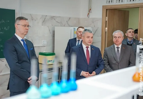 Нужно больше мастеров леса и водолазов-спасателей: с преподавателями и студентами ГГУ имени Ф. Скорины встретился председатель облисполкома Иван Крупко