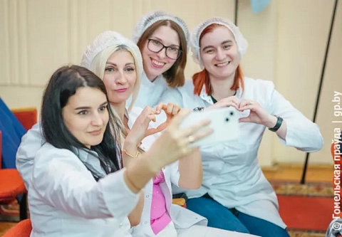 В Гомеле выбрали лучшего молодого профсоюзного лидера среди медработников