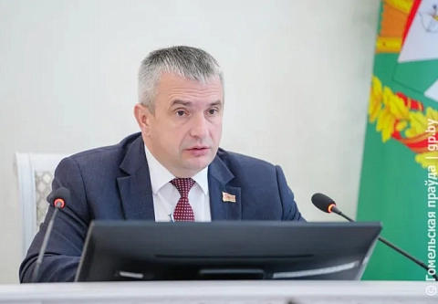 Скосим травы, будет молоко. На аппаратном совещании в облисполкоме обсудили вопросы наведения порядка на земле и ход полевых работ
