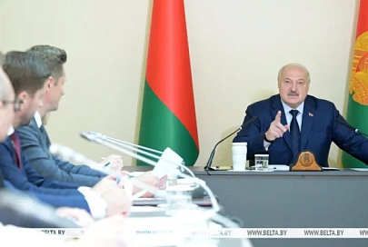 "Вокруг война, вокруг бушует". Лукашенко на совещании по кинематографу озвучил актуальную политинформацию