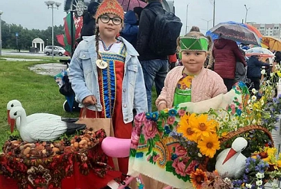 Сказочный кортеж бэби-транспорта: в Жлобине прошел I-й районный конкурс - «Парад детских колясок, велосипедов и самокатов»