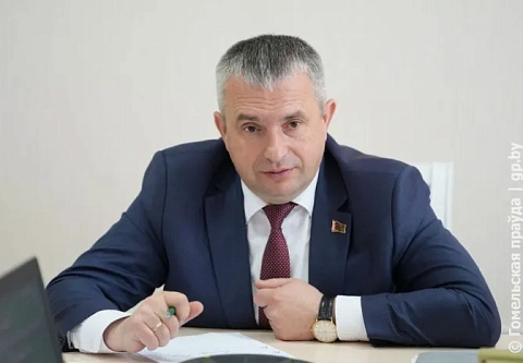 Спилить дерево и почистить колодец: председатель облисполкома Иван Крупко провел прямую линию в Гомеле 
